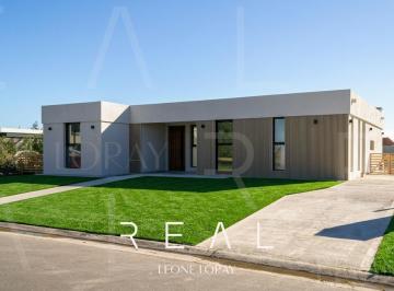 Casa · 188m² · 5 Ambientes · 2 Cocheras · Casa en Venta, 6 Ambientes, Barrio San Sebastian, Pilar, Apto Credito