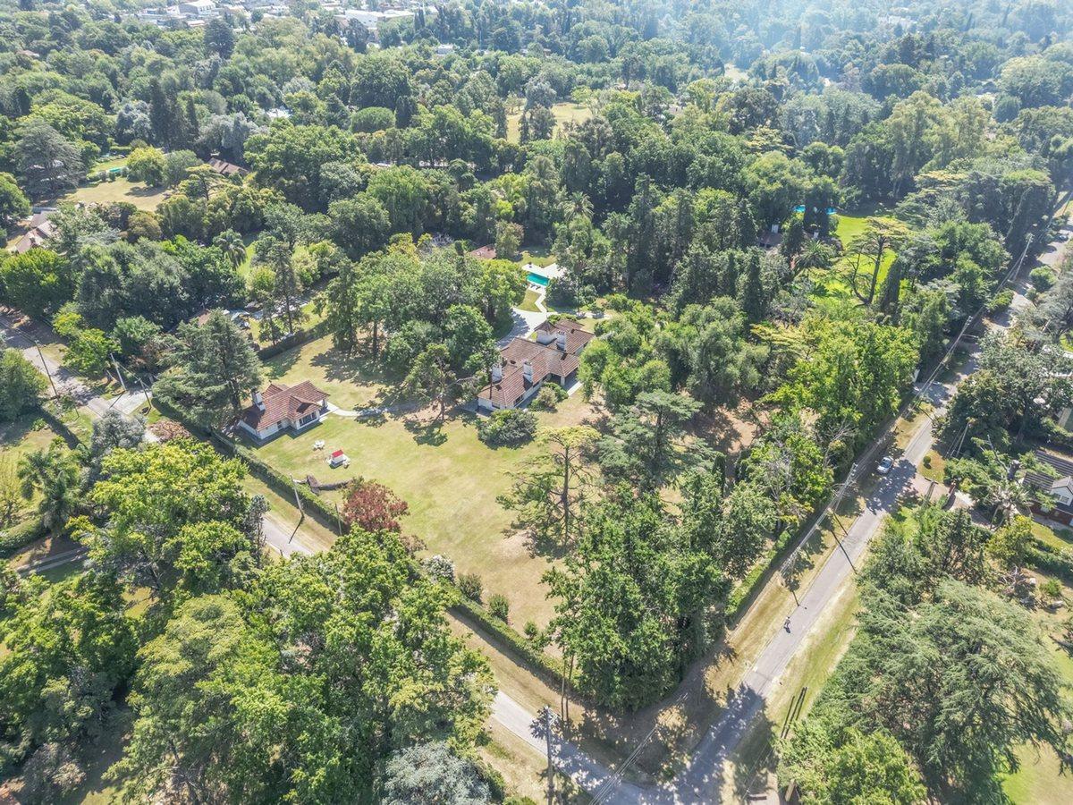 Tronador 100,  Maquinista Savio, Escobar