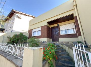 Casa · 150m² · 5 Ambientes · 1 Cochera · En Venta Casa con Depto y Quincho Tandil