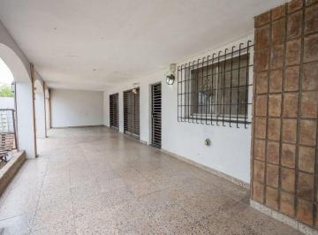 Casa · 197m² · 6 Ambientes · Casa en Venta Sauce Viejo Sobre Ruta 11