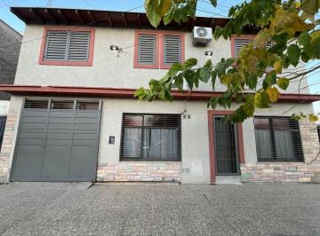 Casa · 153m² · 5 Ambientes · 2 Cocheras · Venta de Casa en Rodeo de La Cruz