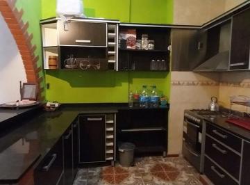 Casa · 160m² · 5 Ambientes · 2 Cocheras · Casa 5 Ambientes Venta Lomas de Zamora Mas Depto