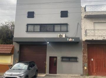 Bodega-Galpón · 579m² · Venta Inmueble 3 Plantas Pompeya Actual Tapiceria