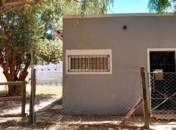 Casa · 48m² · 2 Ambientes · 1 Cochera · Venta Casa Apto Turismo. Laguna Centro. Chascomús