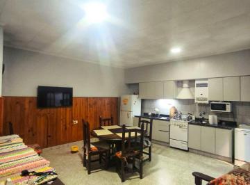 Casa · 97m² · 5 Ambientes · Casa en Venta de Pasillo Dos Dormis Tiro Suizo