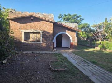 Casa · 157m² · 4 Ambientes · 1 Cochera · Venta Casa 2 Dorm Coch Patio Verde en L. Paiva
