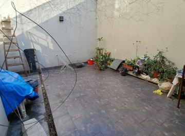 PH · 50m² · 3 Ambientes · 3 Ambientes PH Venta Patio Artigas Flores