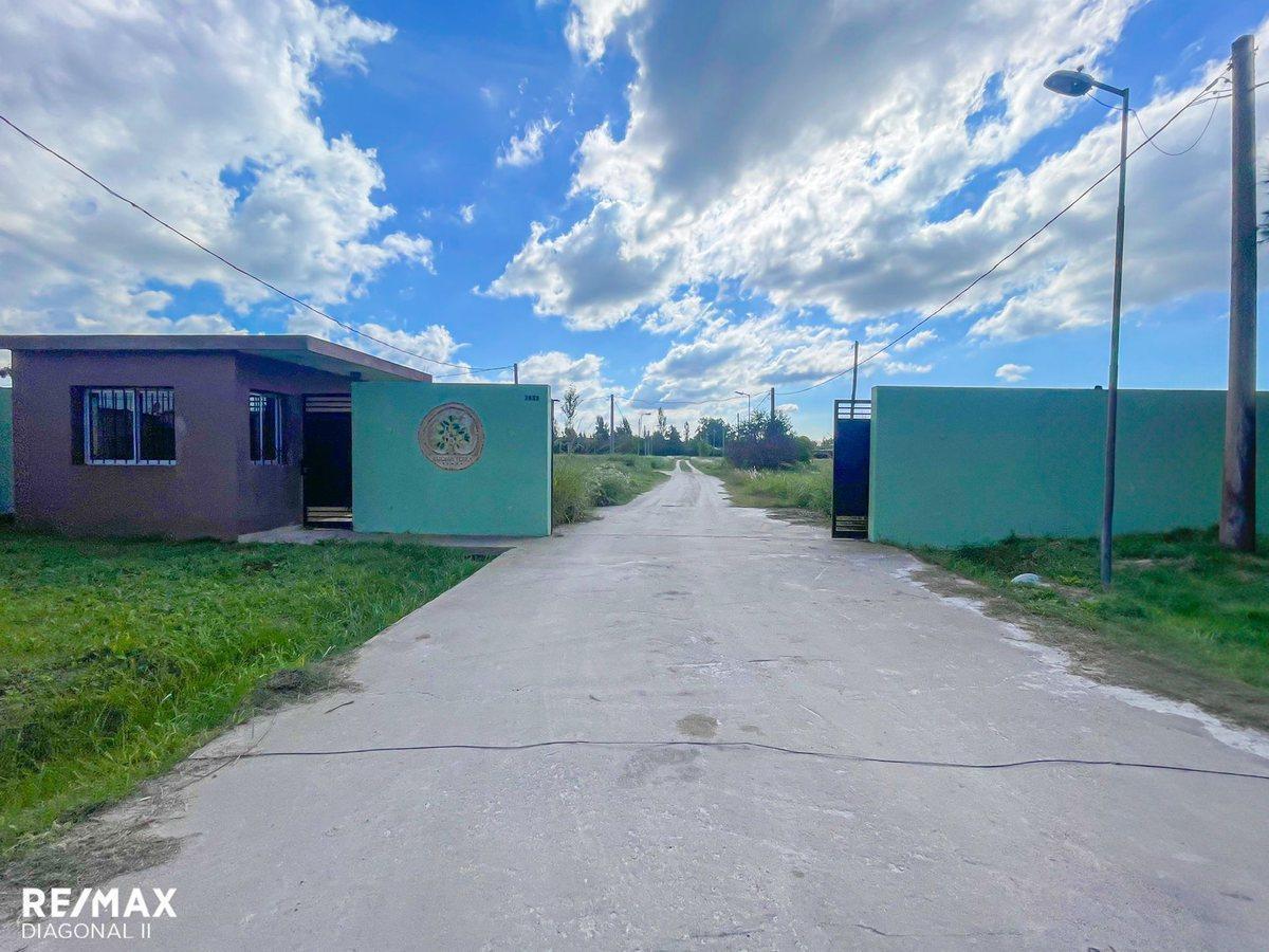 Calle 409 Entre 139 y 141 3800,  Villa Elisa, La Plata