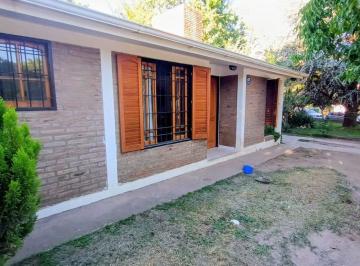 Casa · 130m² · 6 Ambientes · 1 Cochera · Venta Casa 3 Dormis Más Escritorio Carlos Paz