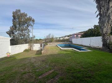Casa · 140m² · 3 Ambientes · 2 Cocheras · Casa en Venta La Calera con Pileta