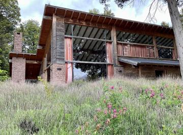 Casa · 438m² · 5 Ambientes · 2 Cocheras · Casa Arelauquen Sobre Golf Soleado Vistas Cerros