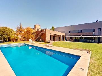 Casa · 350m² · 5 Ambientes · 4 Cocheras · Casa en Venta Club de Campo Los Ceibos