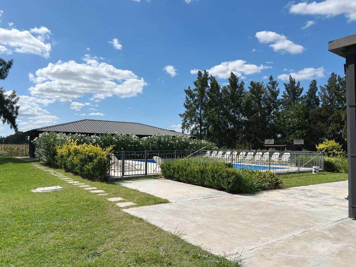 San Salvador de Jujuy 3000, Carlos Spegazzini, Ezeiza