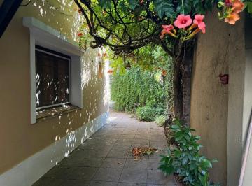PH · 110m² · 3 Ambientes · Venta PH 3 Ambs. Fdo. Libre. Lanus. Apto Credito.