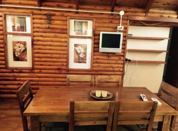 Casa · 70m² · 2 Ambientes · 1 Cochera · Cabaña en Villa Ventana