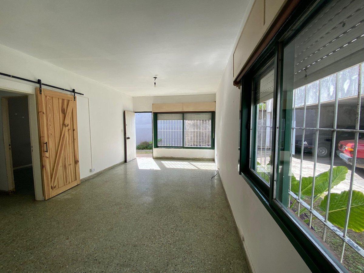 Brandsen 300, Moreno, Moreno