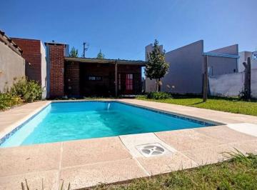 Casa · 28m² · 1 Ambiente · 1 Cochera · Venta de Casa a Estrenar con Pileta Villa Ramallo