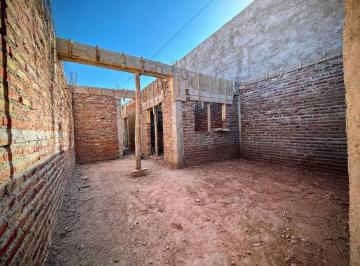 Casa · 83m² · 4 Ambientes · 2 Cocheras · Venta Casa en Pozo en Barrio Andesmar Guaymallen