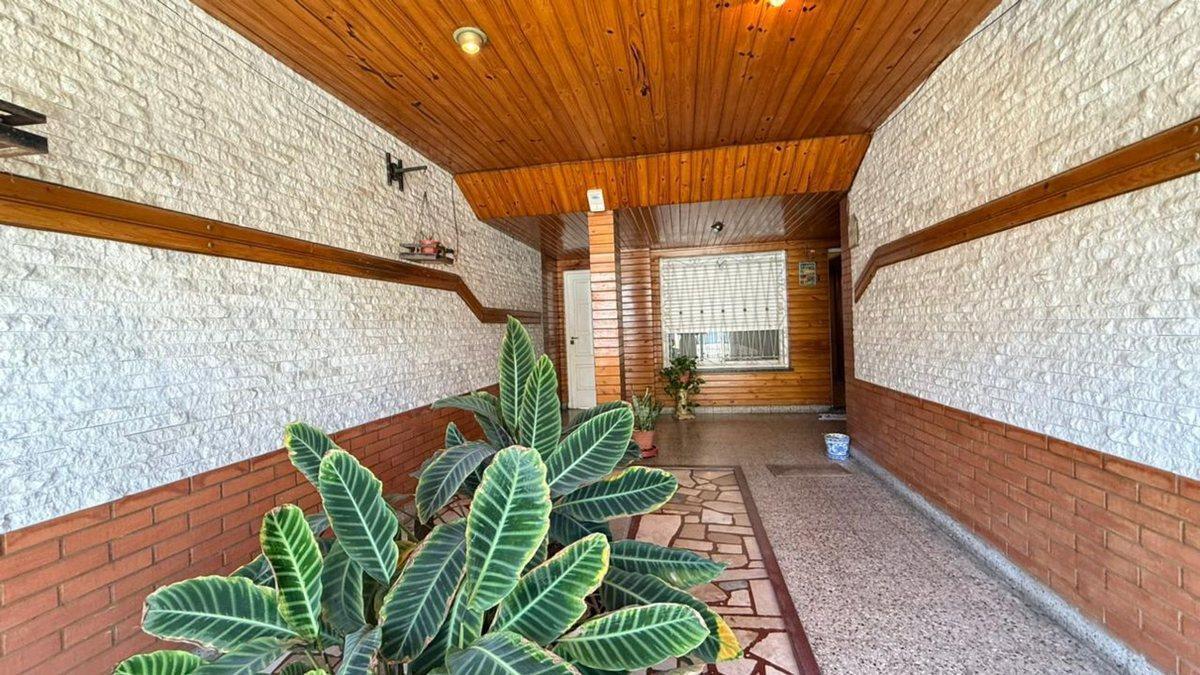 Gobernador Manuel Ocampo 2400, Lanús Oeste, Lanús