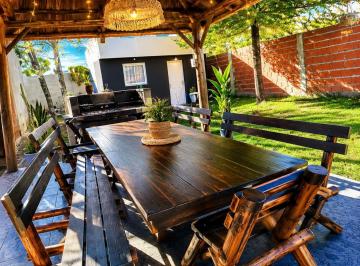Quinta vacacional · 36m² · 2 Dormitorios · 1 Cochera · Casa Quinta C/pileta Gral. Rodriguez