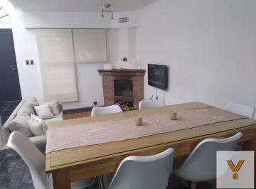 Casa en Venta de 4 ambientes Wilde · Casa en Venta - 3 Dorm. 1 Baño - Wilde