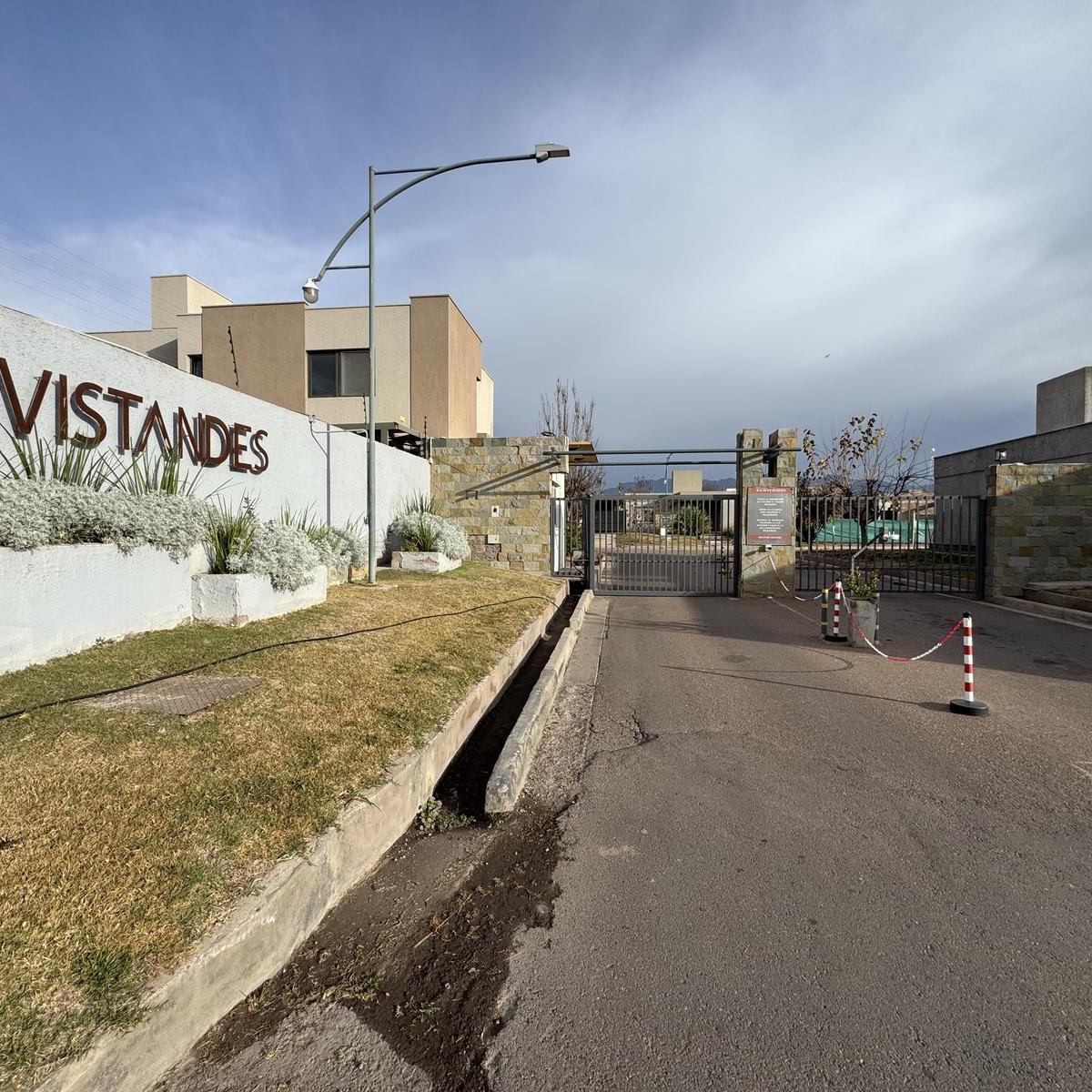 S. Corvalan S/n Barrio Privado Vistandes,  Luján de Cuyo, Mendoza