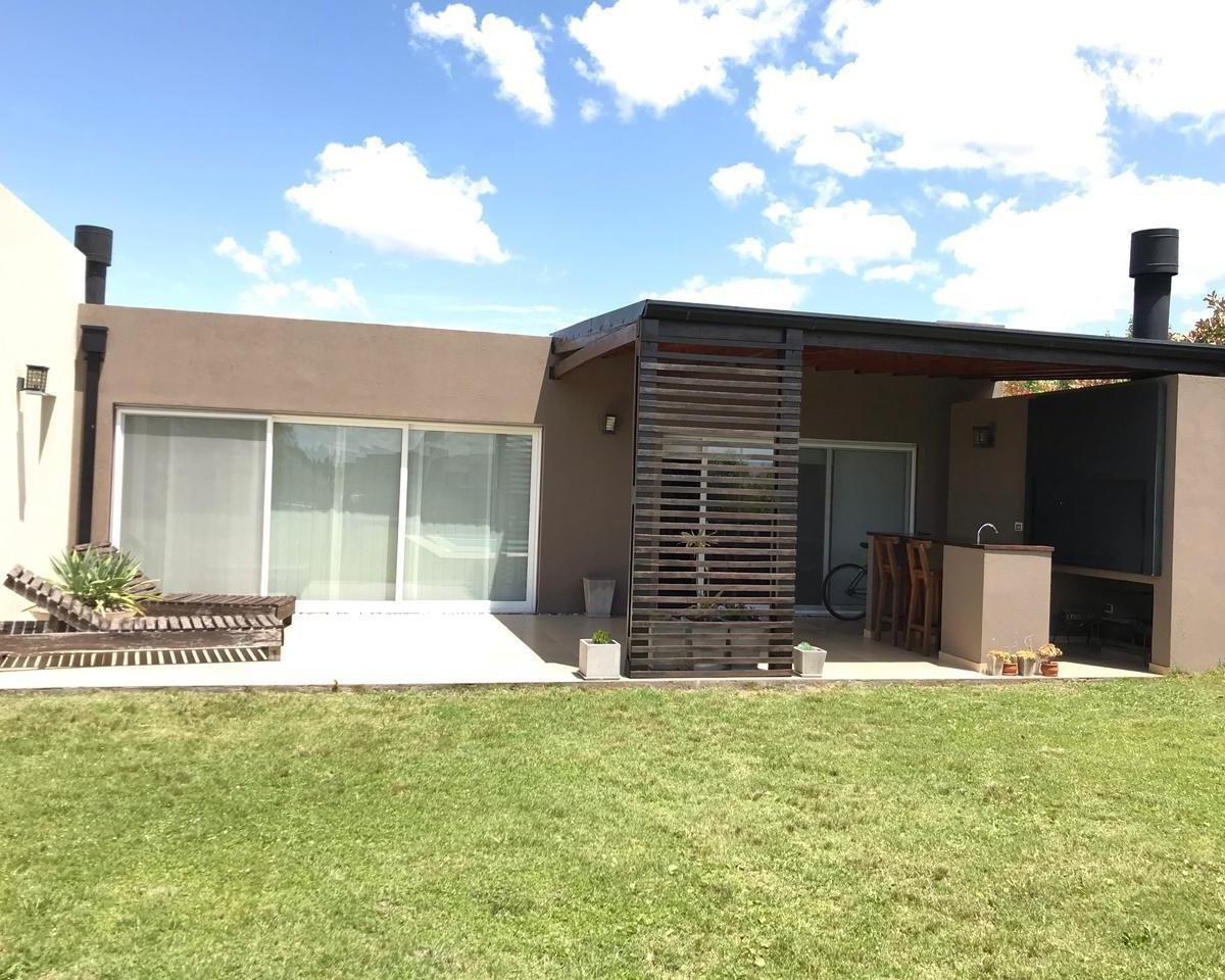 Casa en Venta a la Laguna San Benito Villanueva Tigre