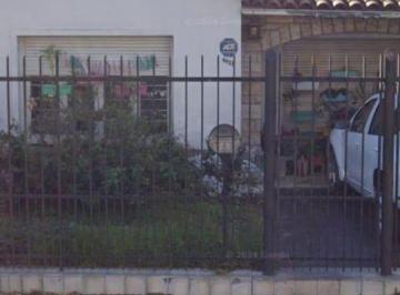 Casa de 5 ambientes, Tres de Febrero · Venta de Casa Sobre Lote Propio 5 Ambientes