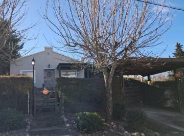 Casa de 5 ambientes, Los Reartes · Casa de 3 Dorm. con Piscina