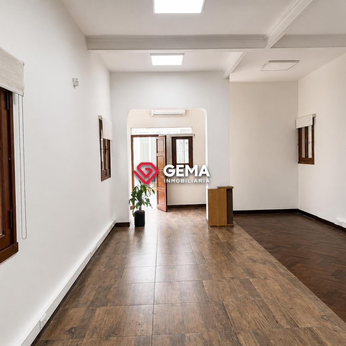 Oficinas en Avda. Bicentenario al 300, Salta, Salta