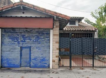Local comercial · 150m² · 4 Ambientes · 1 Cochera · Local + Casa Apto Profesional o Comercial