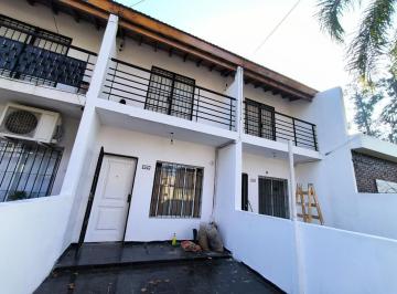 Casa · 72m² · 3 Ambientes · 1 Cochera · Alquiler de Duplex en Jose C. Paz
