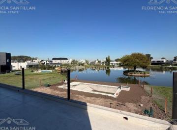 Casa · 240m² · 5 Ambientes · 1 Cochera · Casa en Venta en La Alameda, Canning, Ezeiza