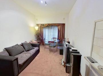 Departamento · 42m² · 2 Ambientes · 1 Cochera · Venta 2 Amb 8°piso en Monserrat