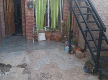 Casa de 8 ambientes, Córdoba · Venta de Casa P. B a Reconstruir y en P. a Dpto en Miuy Buen Estado de Conservacion