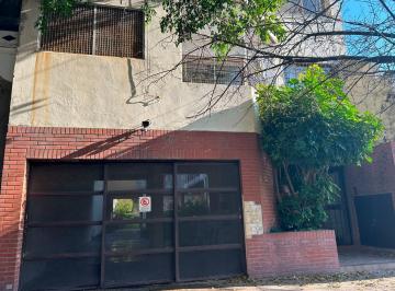 Departamento · 63m² · 3 Ambientes · Depto 3 Amb con Cochera y Balcon en Venta