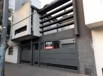 Casa de 4 ambientes, La Plata · Casa Categoría 19y64 en Alquiler La Plata Living Comedor, 2 Baños, Toilette, 3 Dorm. Garaje
