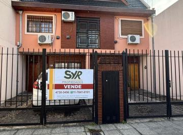 Casa de 5 ambientes, Vicente López · Excelente Duplex 5 Ambientes en Carapachay