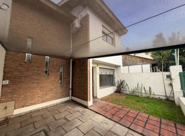 Casa · 120m² · 3 Ambientes · 1 Cochera · Casa en Martinez de 3 Amb Escritorio Próximo a Unicenter con Cochera y Patio