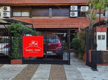 Casa · 110m² · 5 Ambientes · 1 Cochera · Casa en Olivos