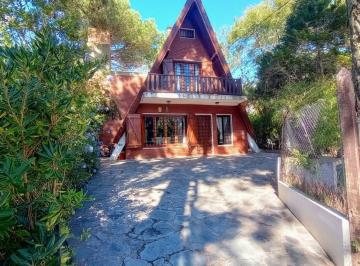 Casa · 115m² · 4 Ambientes · 2 Cocheras · Casa en Venta Gesell Norte