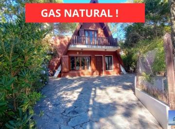 Casa · 115m² · 4 Ambientes · 2 Cocheras · Casa en Venta Gesell Norte