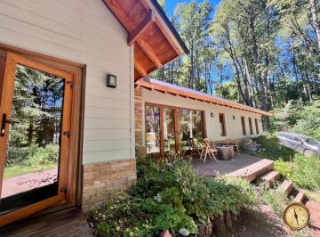 Casa · 120m² · 4 Ambientes · Casa de 3 Dorm. - 120 m² en Lote de 2700 m² - Los Maitenes