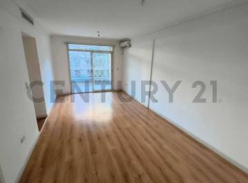 Departamento · 61m² · 3 Ambientes · 1 Cochera · Alquiler Semipiso 3 Ambientes Cochera 3° Piso Villa Urquiza