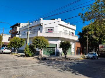 PH · 75m² · 4 Ambientes · Casa en Caseros