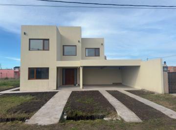 Casa · 189m² · 5 Ambientes · 1 Cochera · Venta Casa 5amb + Ofic Quincho Parque B. Atlantida