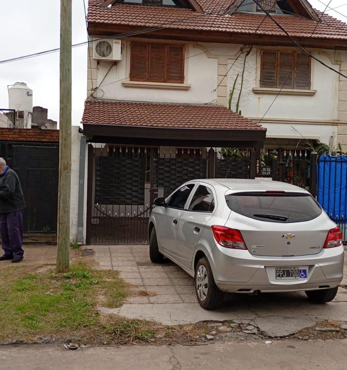 Cervantes 2800,  Villa Luzuriaga, La Matanza