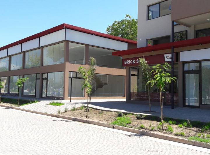Local comercial · 126m² · 1 Cochera
