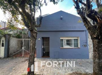 Casa · 167m² · 5 Ambientes · Venta Casa 3 Dorm. Villa Ballester