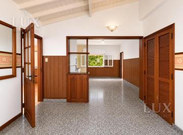 Casa · 140m² · 6 Ambientes · PH en Venta en Martinez